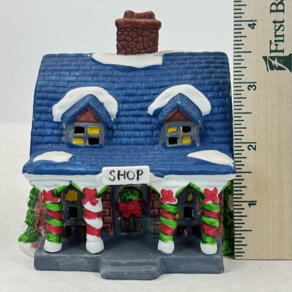 Vtg Lotus Ceramic Holiday Village Miniature Shop Snowy Roof Festive Christmas 4" - Picture 7 of 9
